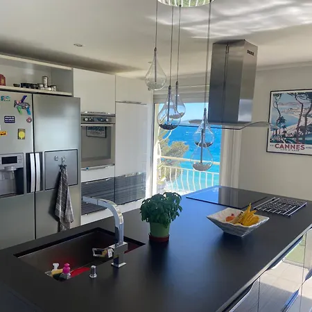 Vue Panoramique Sur Cannes, 100m2 3p דירה