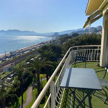 Vue Panoramique Sur Cannes, 100m2 3p דירה *