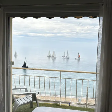 Vue Panoramique Sur Cannes, 100m2 3p דירה קאן